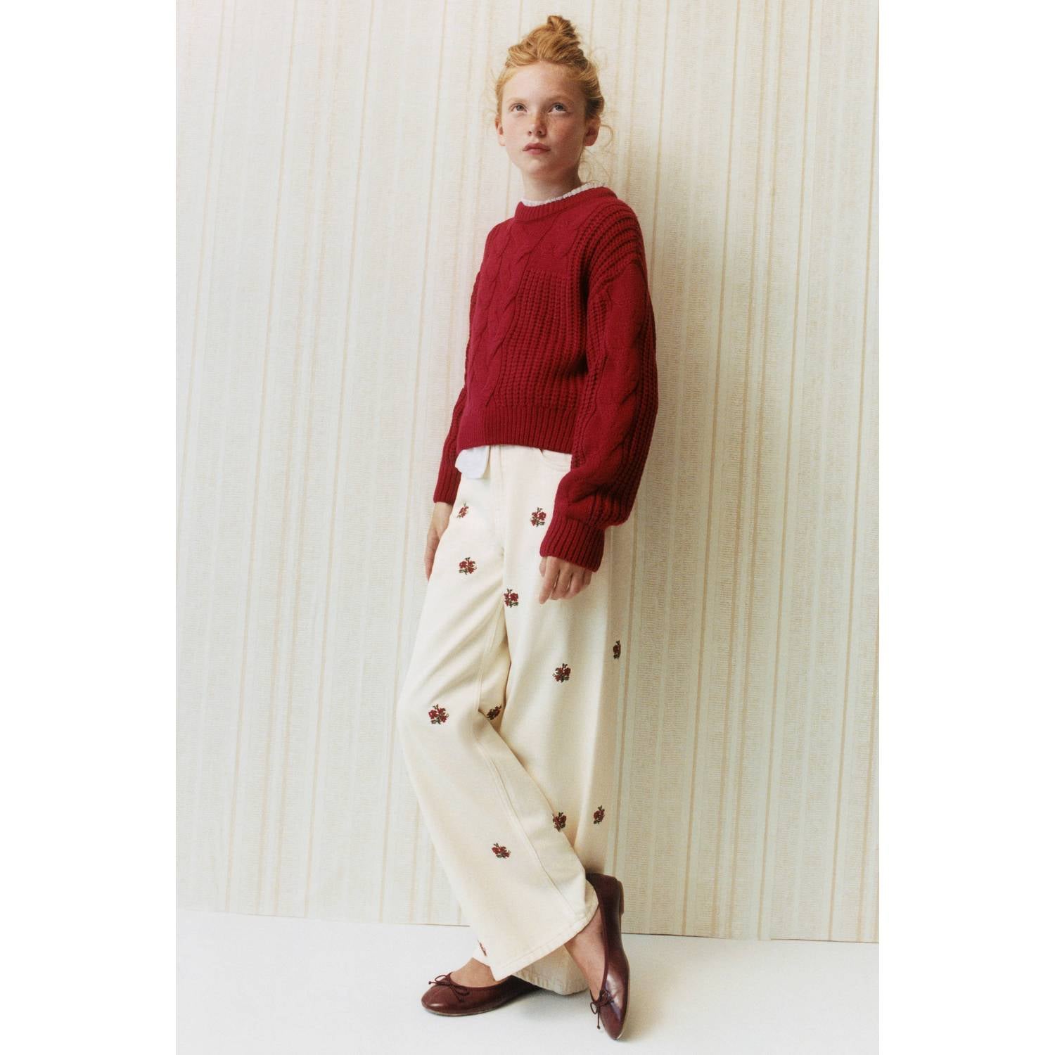 Mango Kids regular waist wide leg gebloemde jeans met borduursels ecru rood