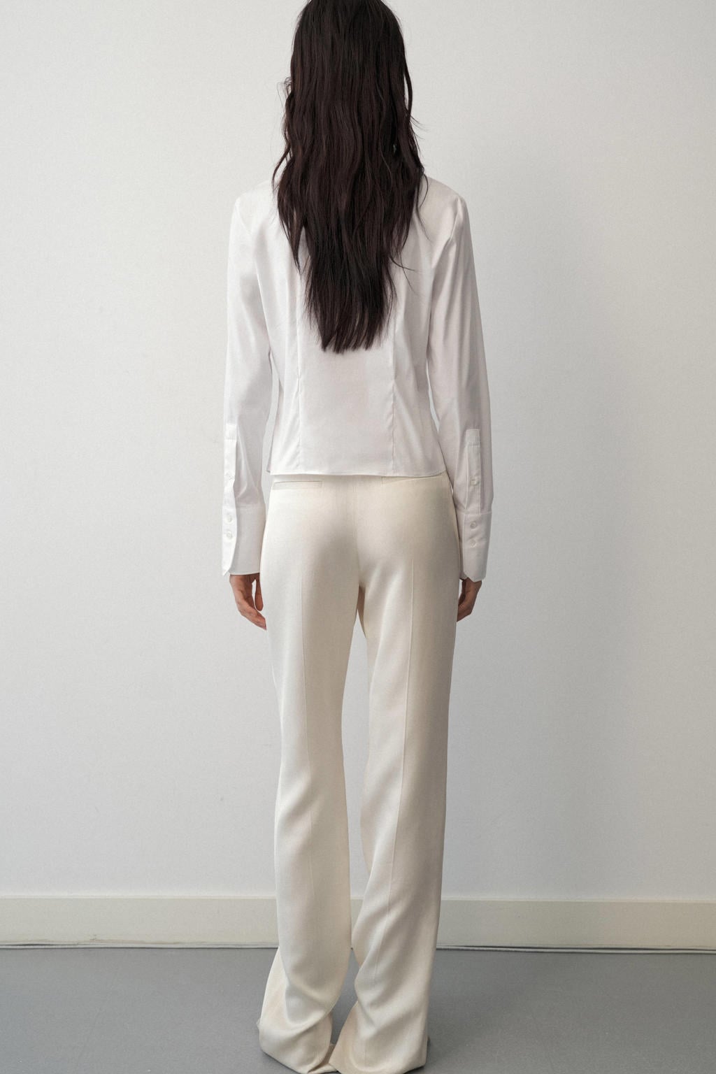 Ecru dames Mango blouse van katoen met effen, lange mouwen, klassieke kraag en knoopsluiting