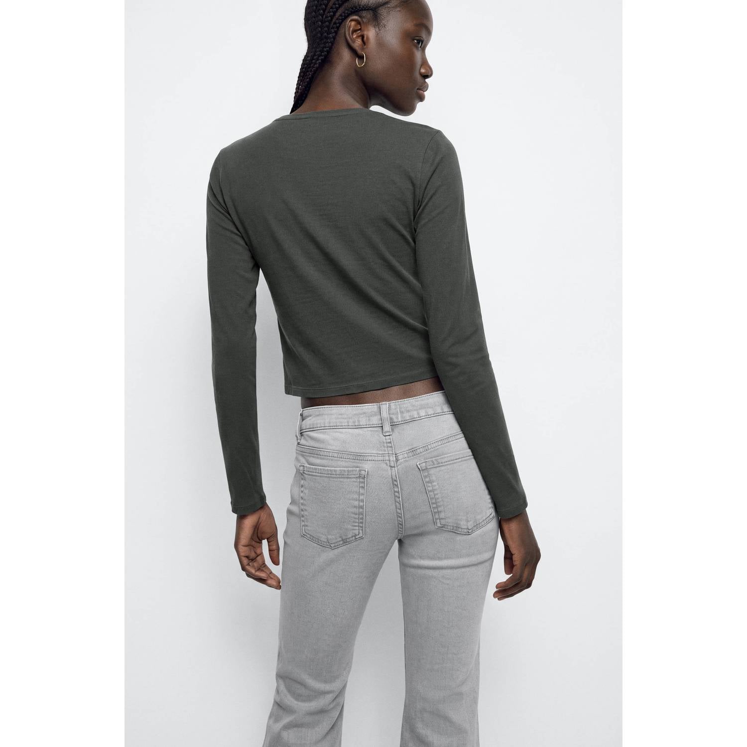 MANGO TEEN aansluitende cropped top antraciet