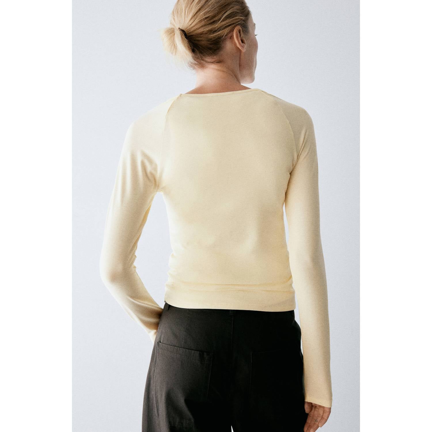Mango top lichtgeel