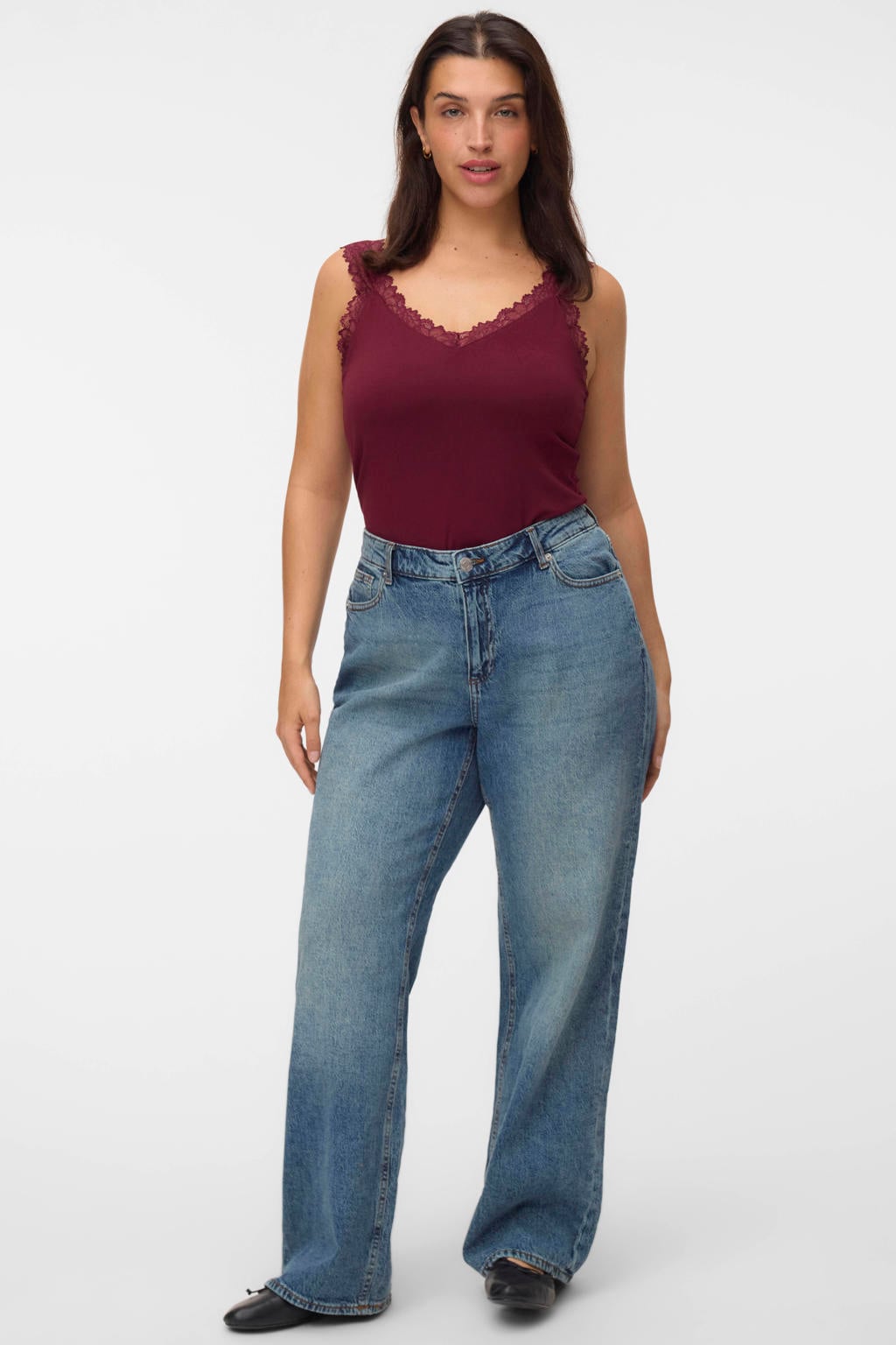 Donkerrode dames VERO MODA CURVE Plus Size top van viscose met effen en kant