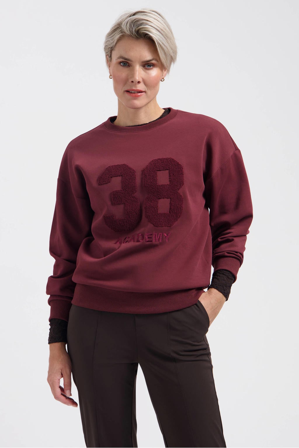 Lady Day sweater met tekst - donkerrood