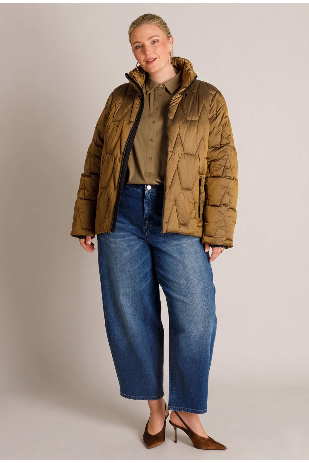 Bruine dames Yest Curve van nylon met effen, lange mouwen, capuchon en ritssluiting
