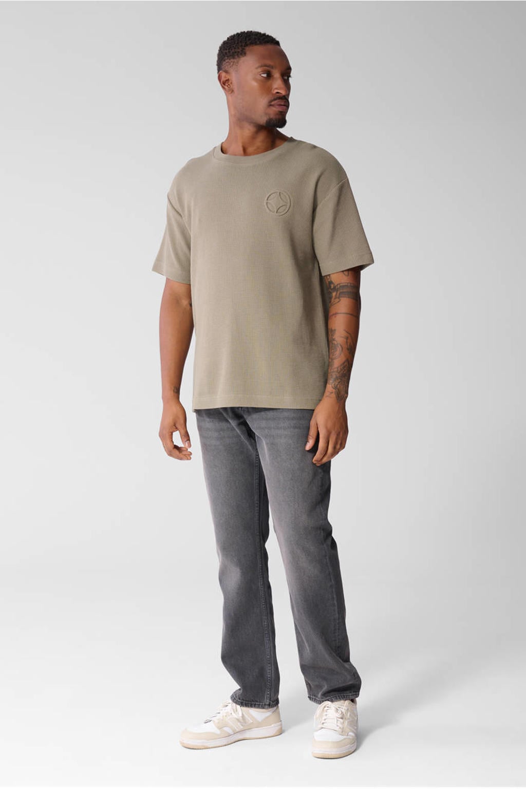 Groene heren Shoeby relaxed fit T-shirt van katoen met effen, korte mouwen, ronde hals en borduursels