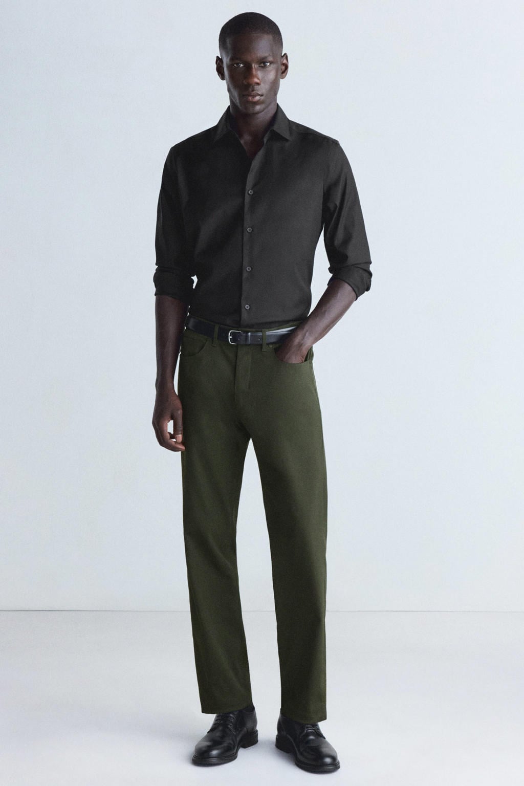 Zwarte heren Mango Man slim fit overhemd van katoen met effen, lange mouwen en klassieke kraag