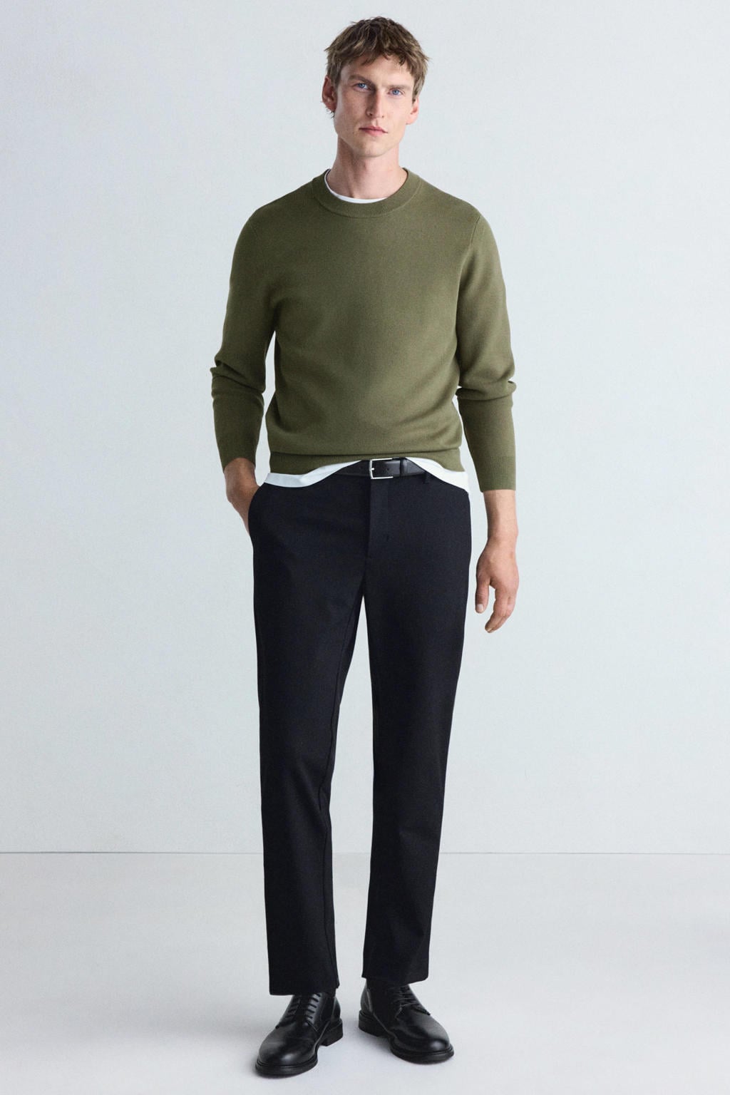 Donkergroene heren Mango Man slim fit gebreide trui van viscose met effen, lange mouwen en ronde hals