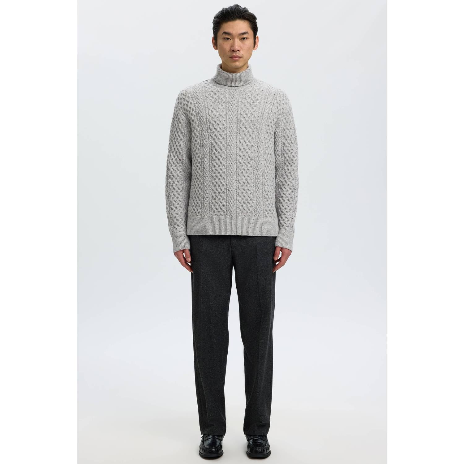 Selected regular fit gemêleerde coltrui met kabels en wol light grey