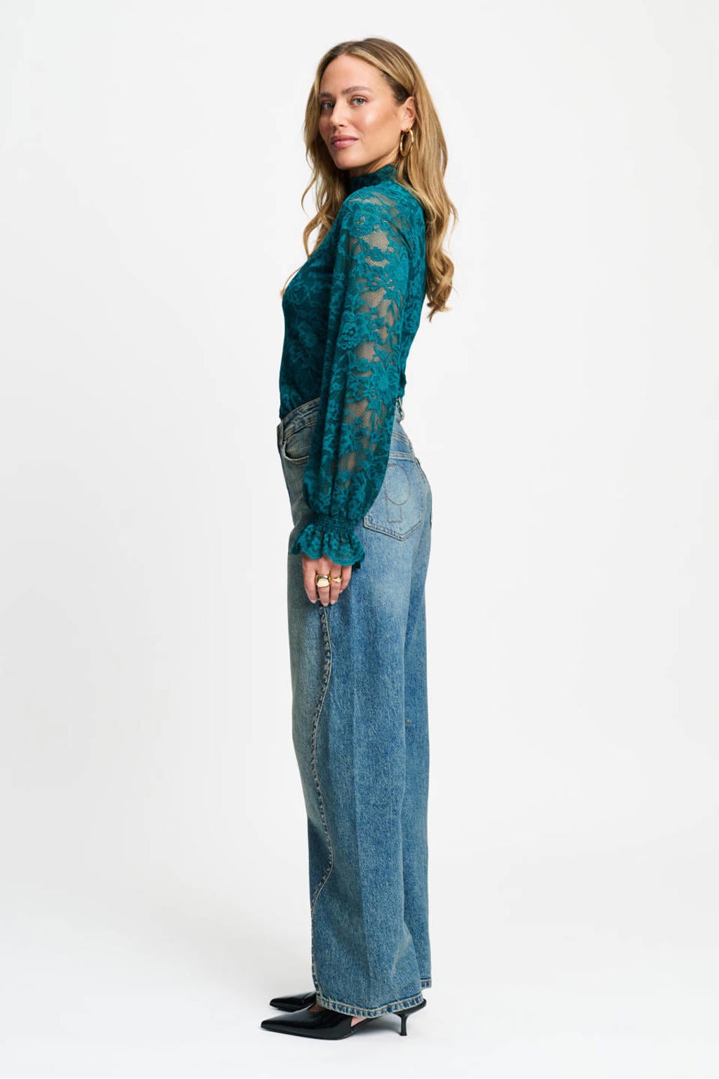 Turquoise dames POM Amsterdam kanten semi-transparante top met effen en lange mouwen