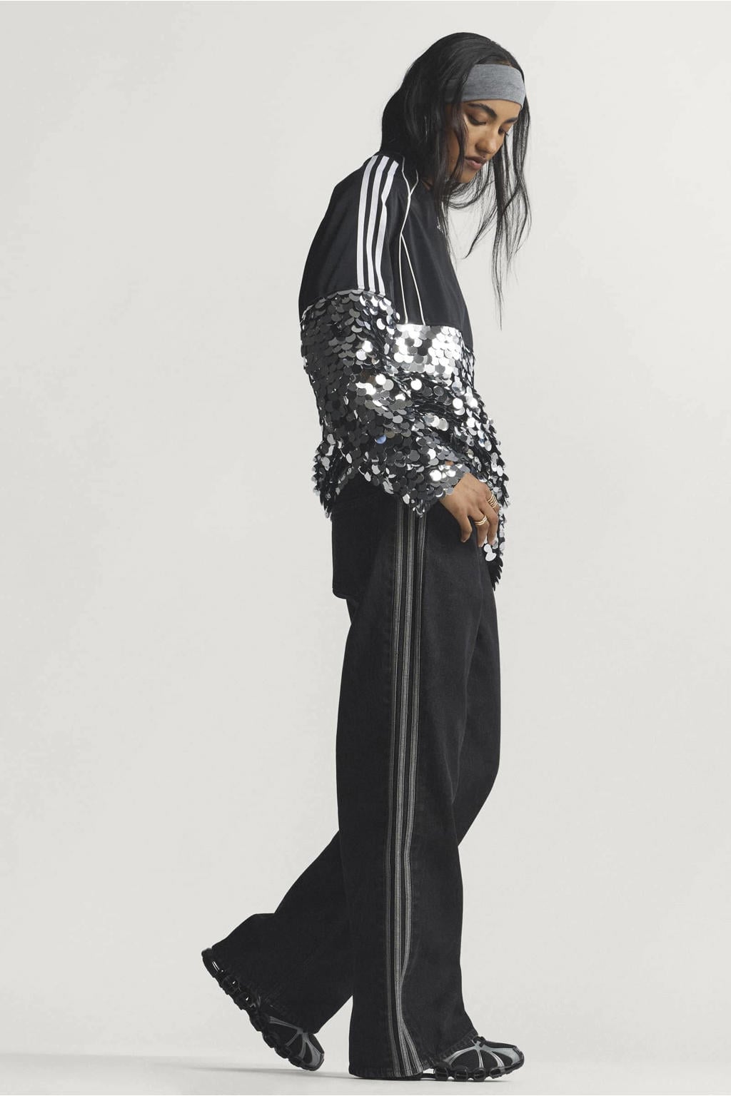 adidas Originals regular waist loose fit jeans - zwart