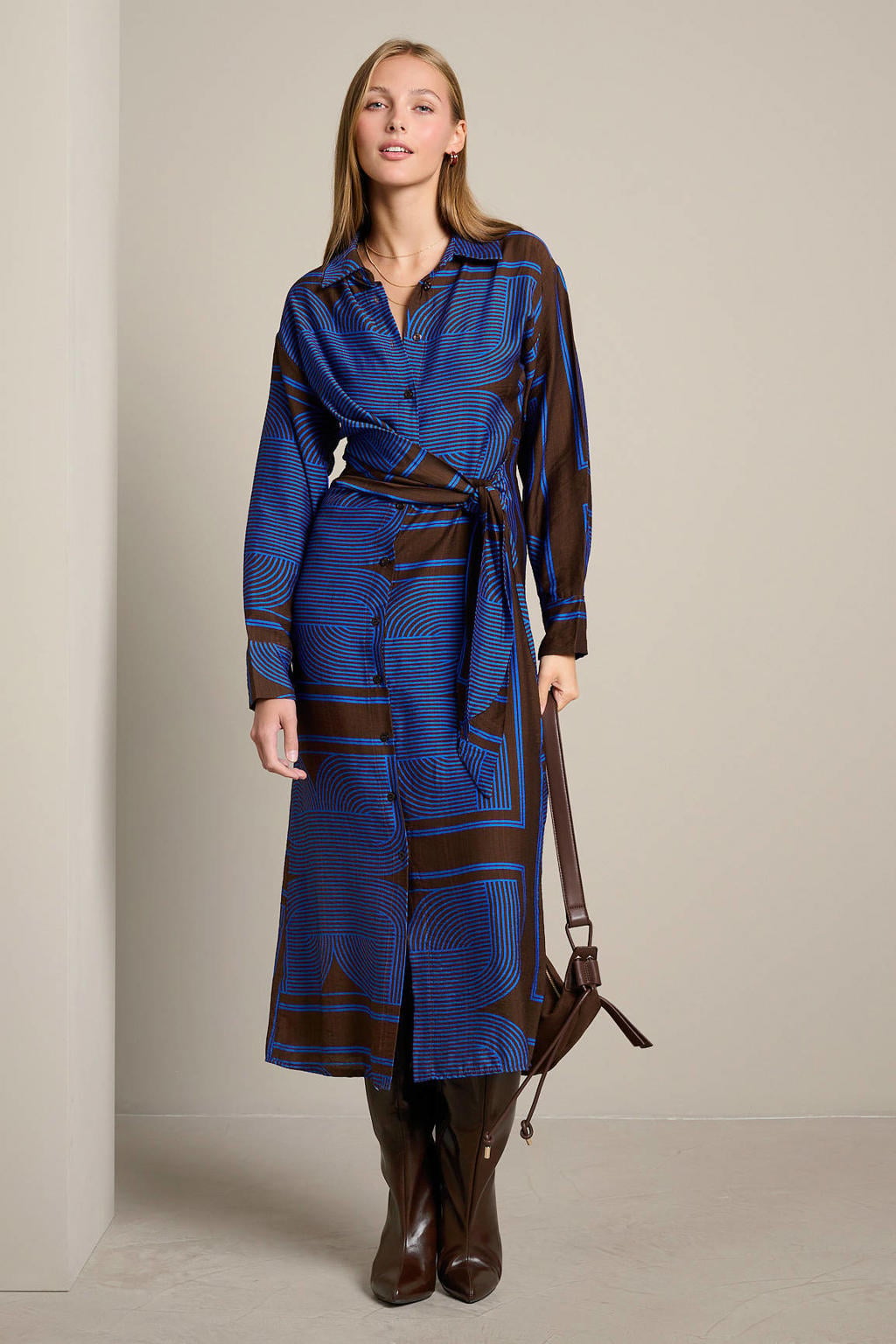 Blauw en bruine dames LOLALIZA midi blousejurk van viscose met grafische print, driekwart mouwen en klassieke kraag