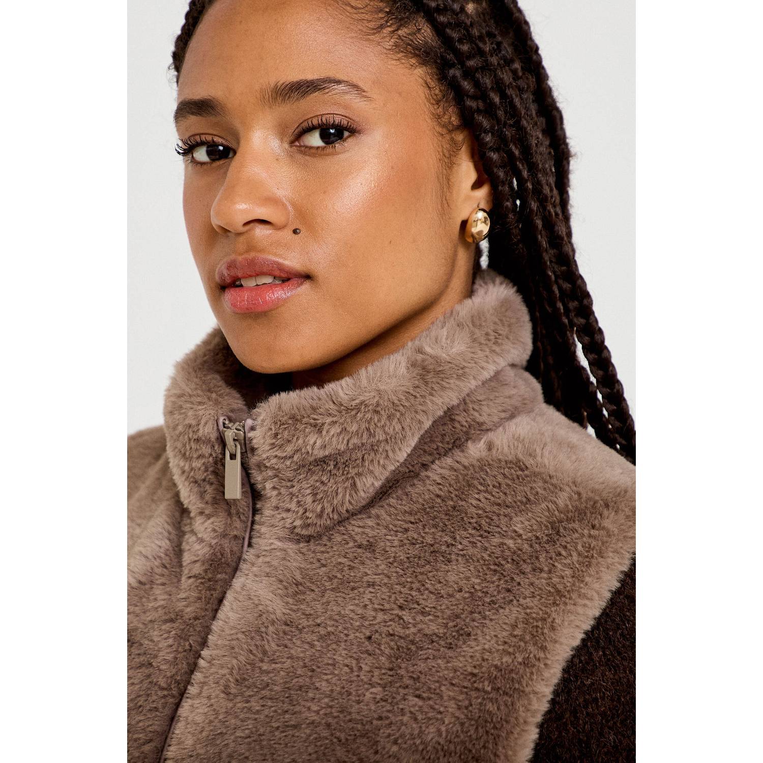 Cache imitatiebont bodywarmer taupe