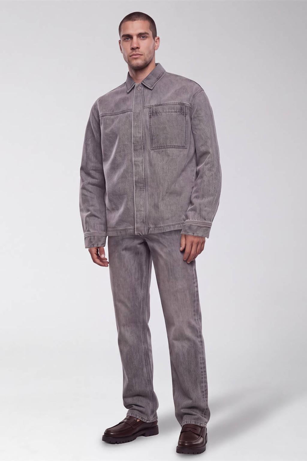 Grijze heren Shoeby relaxed fit overshirt dirty wash van denim met effen, lange mouwen en klassieke kraag