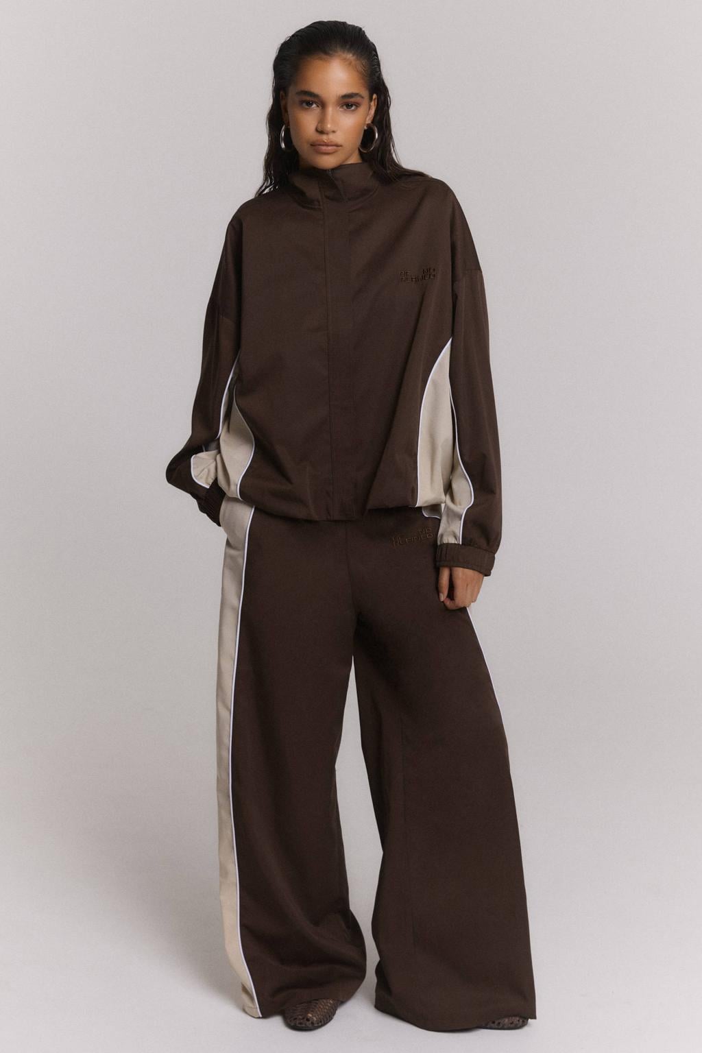 Donkerblauwe dames Refined Department jas van polyester met logo dessin, lange mouwen, opstaande kraag en blinde ritssluiting