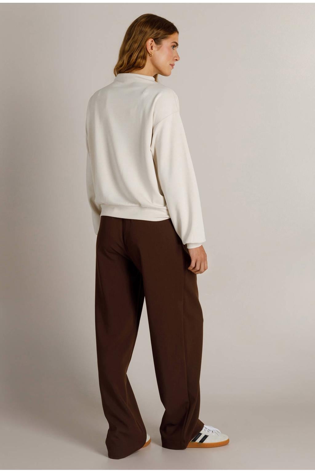 Ecru dames Ivy Beau sweater van viscose met effen, lange mouwen en opstaande kraag