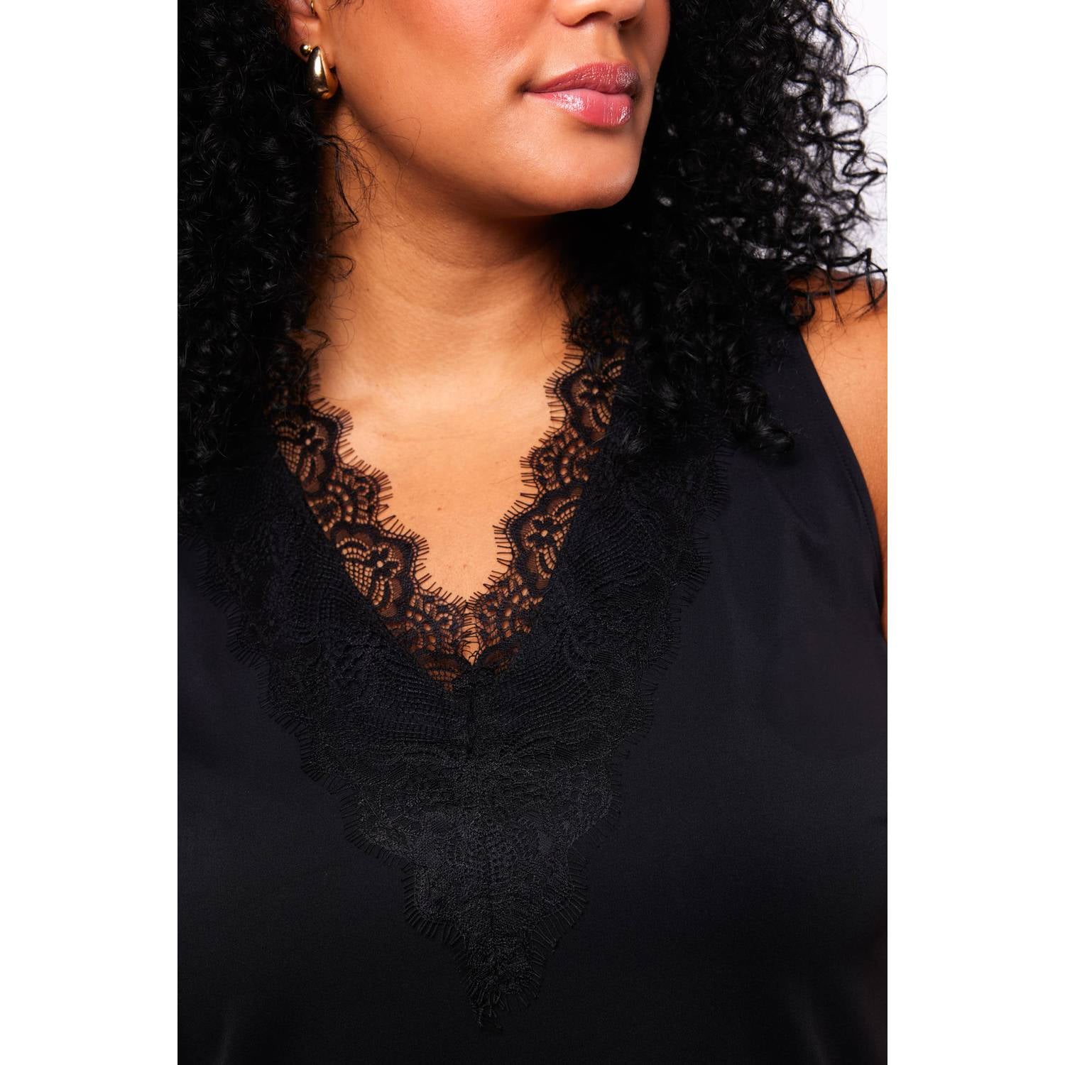 Exxcellent Plus Size top zwart