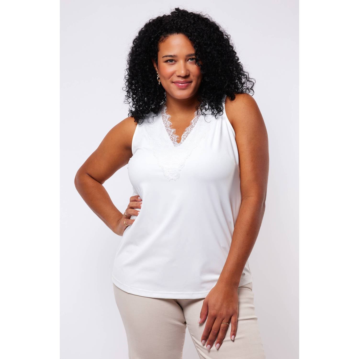 Exxcellent Plus Size top wit