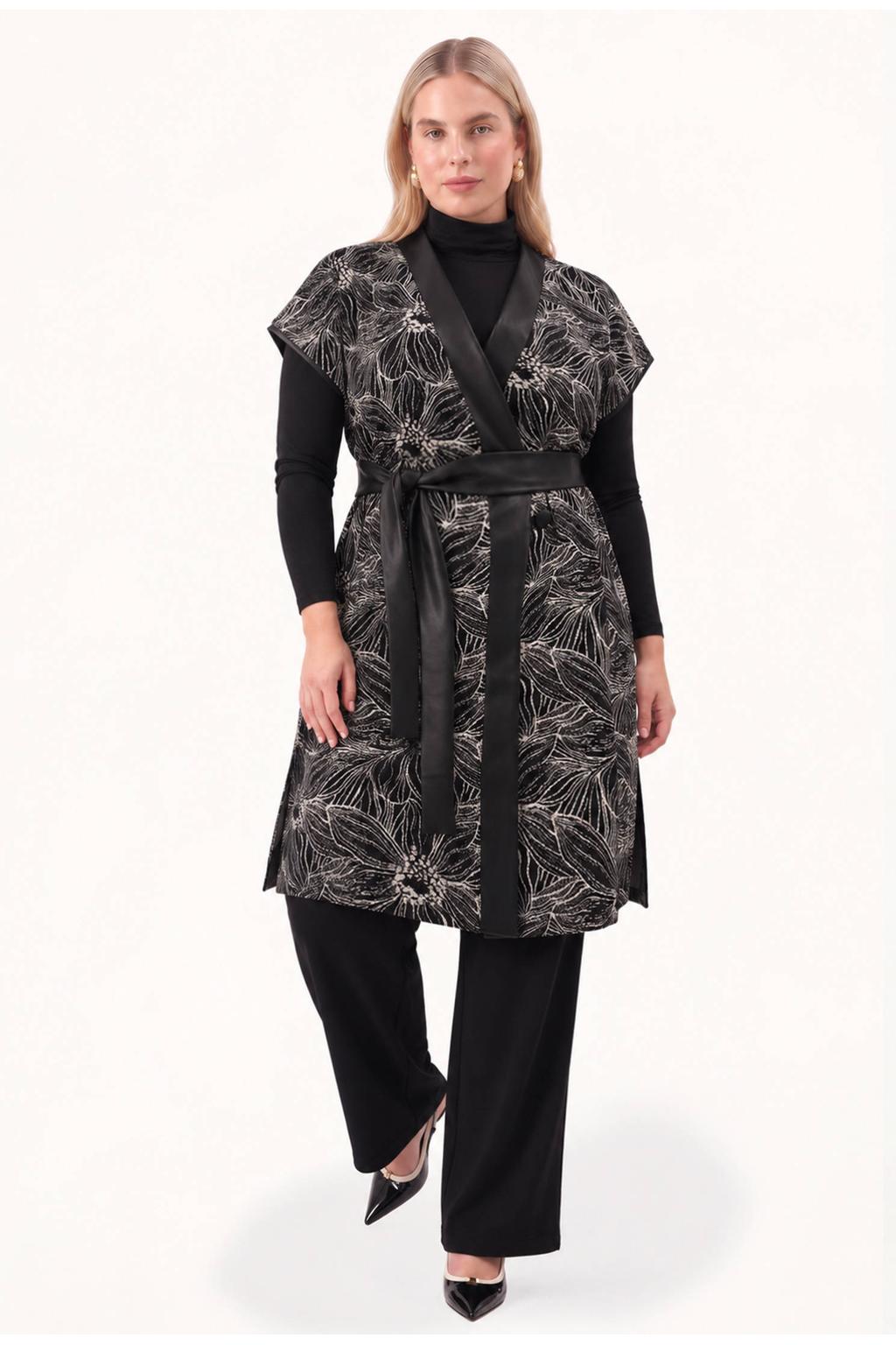 YOEK Plus Size vest - zwart