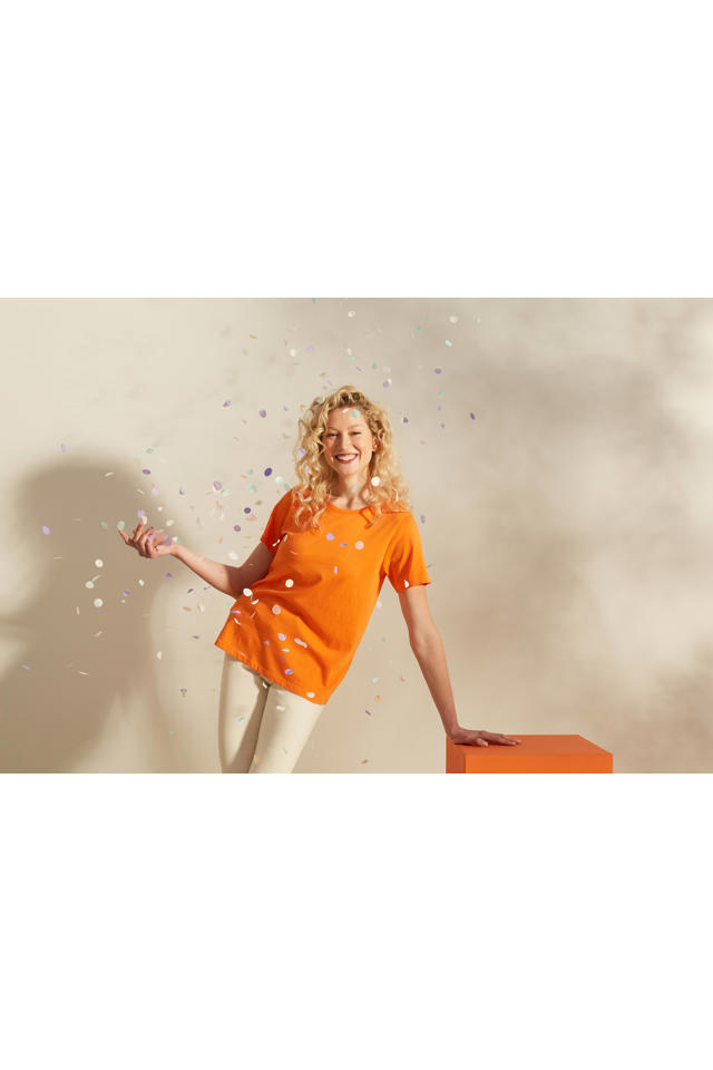 oranje outfits voor dames