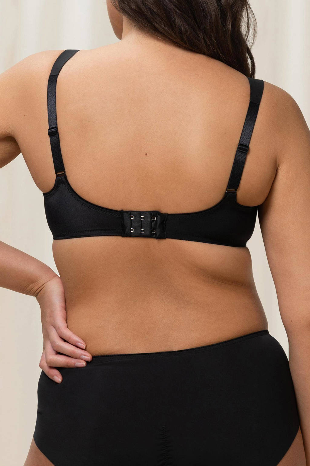 Triumph niet-voorgevormde minimizer Ladyform Soft zwart Triumph niet-voorgevormde minimizer Ladyform Soft zwart