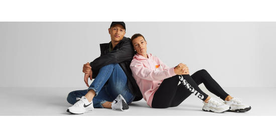 Zo combineer je sneakers met streetwear