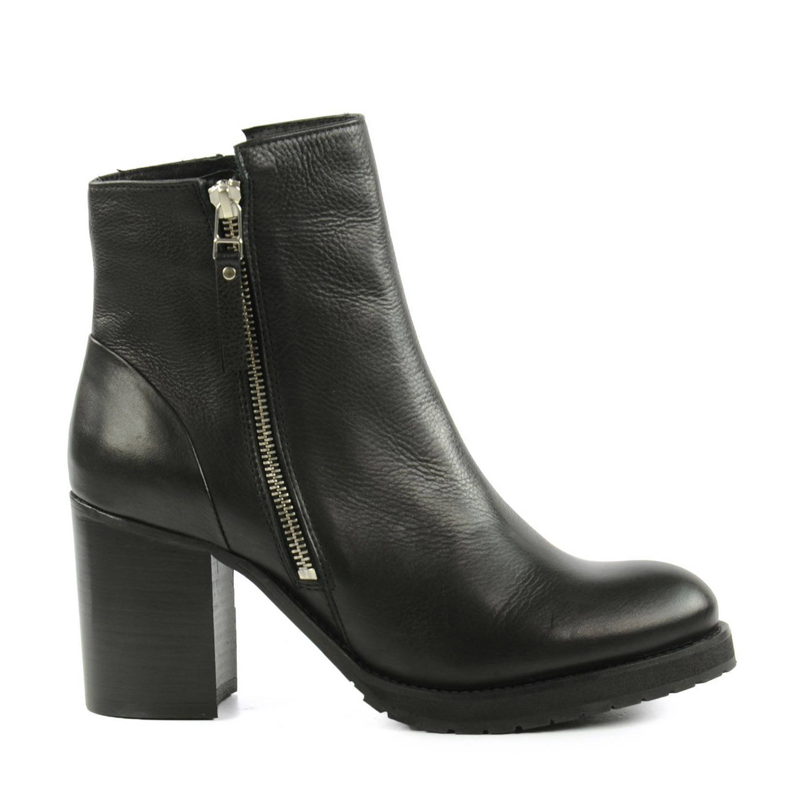 Dames Sacha Enkellaarsjes online kopen? Vergelijk op Schoenen.nl Zwarte Dames Sacha Laarzen online kopen? Vergelijk op