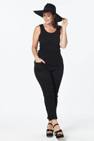 slim jeans