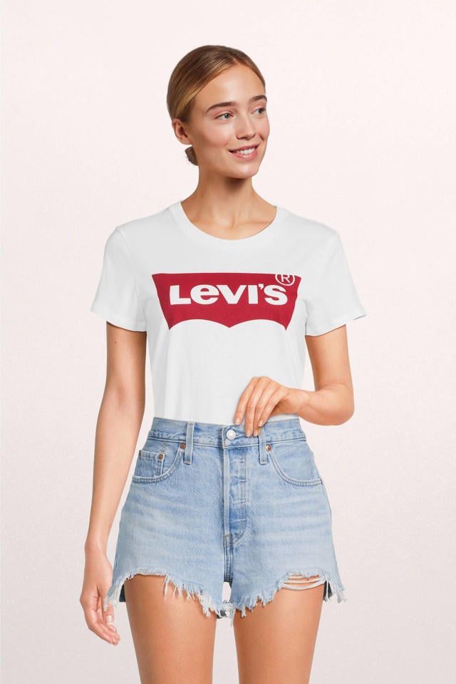 very levis t shirt