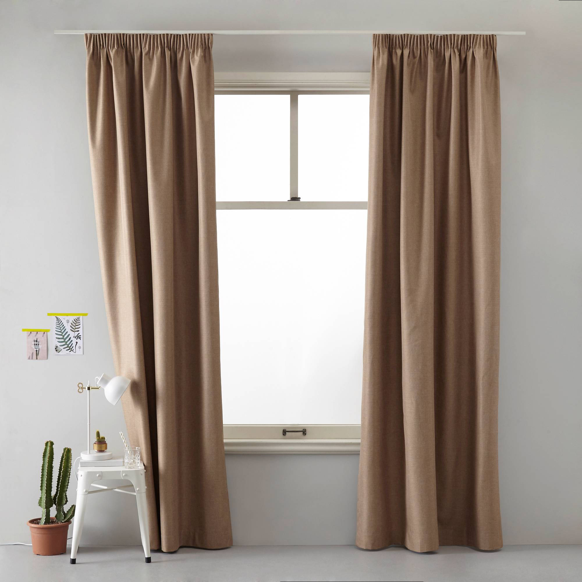 https://images.wehkamp.nl/i/wehkamp/911033_pb_01/wehkamp-nl-verduisterend-gordijn-140x180-cm-beige.jpg