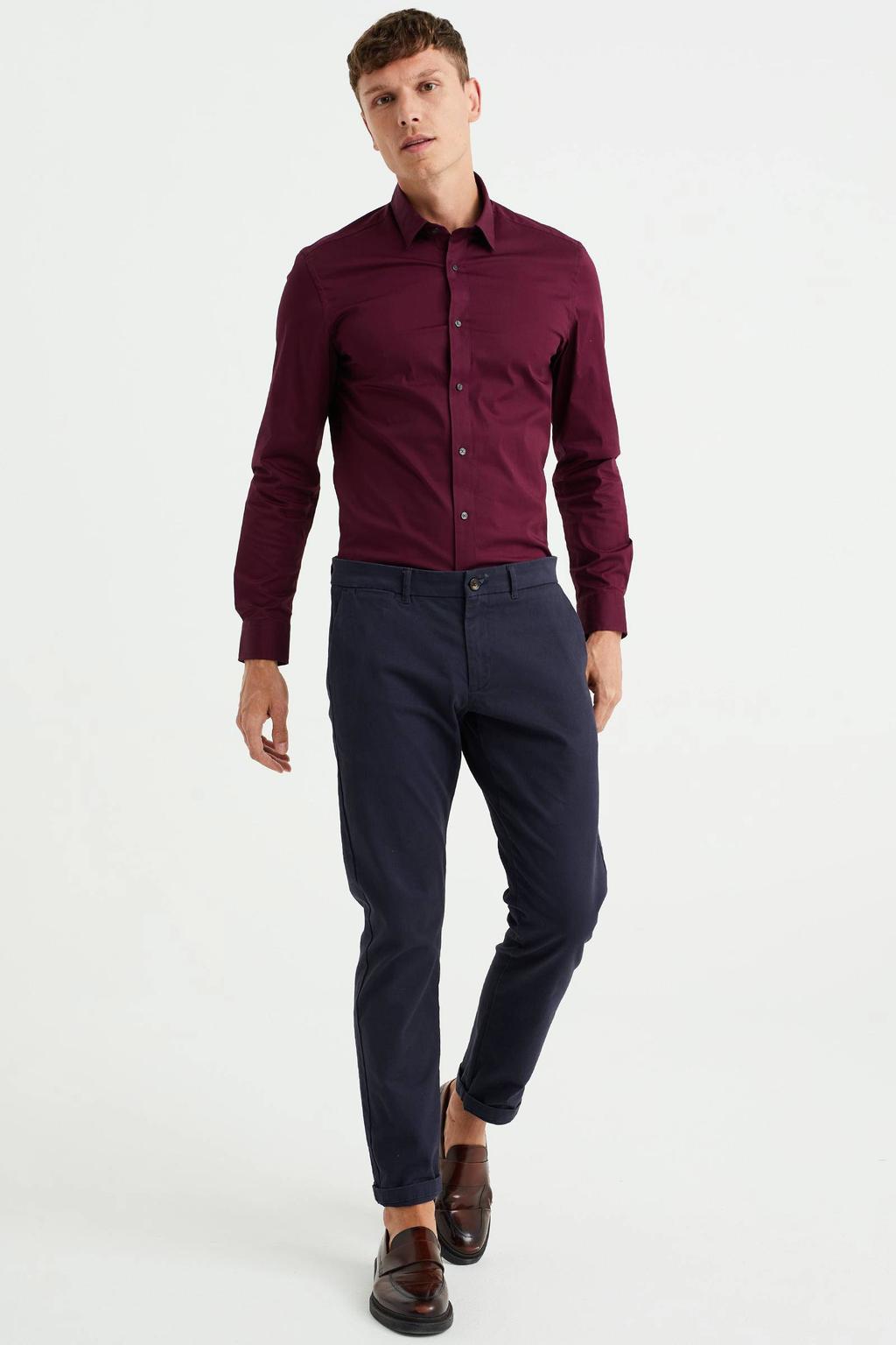 Donkerrode heren WE Fashion Fundamentals slim fit overhemd van katoen met lange mouwen en klassieke kraag