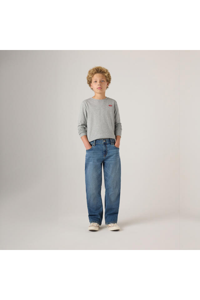 loose fit jeans