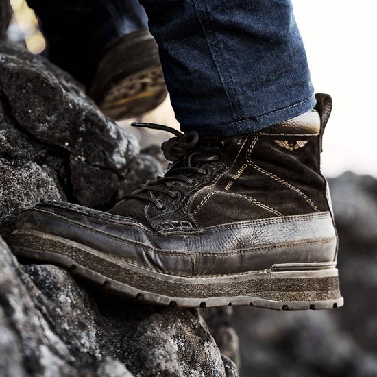 de schoenen van PME Legend
